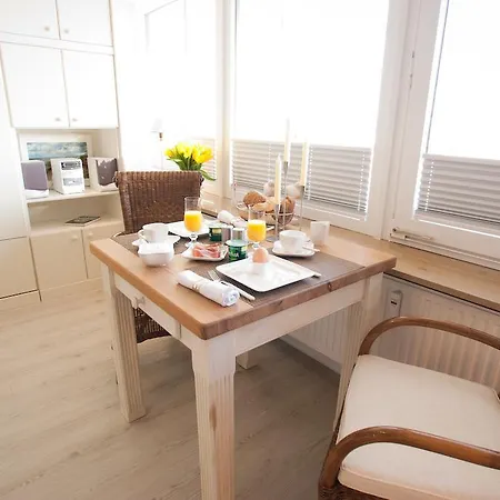 Premium Rosenmoewe Sylt Wenningstedt-Braderup